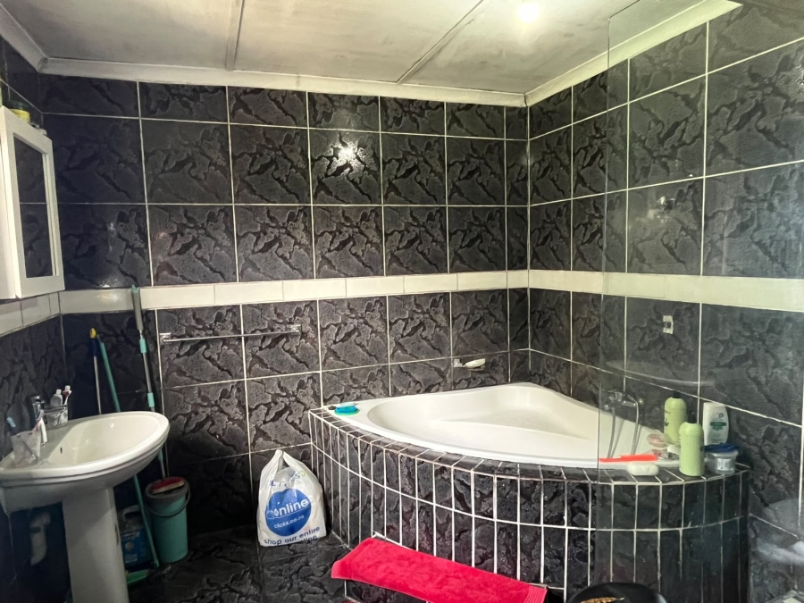 3 Bedroom Property for Sale in Haven Hills Eastern Cape